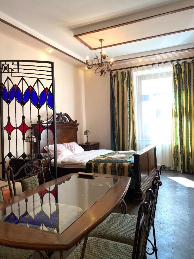 Квартира На Вулиці Лесі Українки 19 Lviv Buitenkant foto